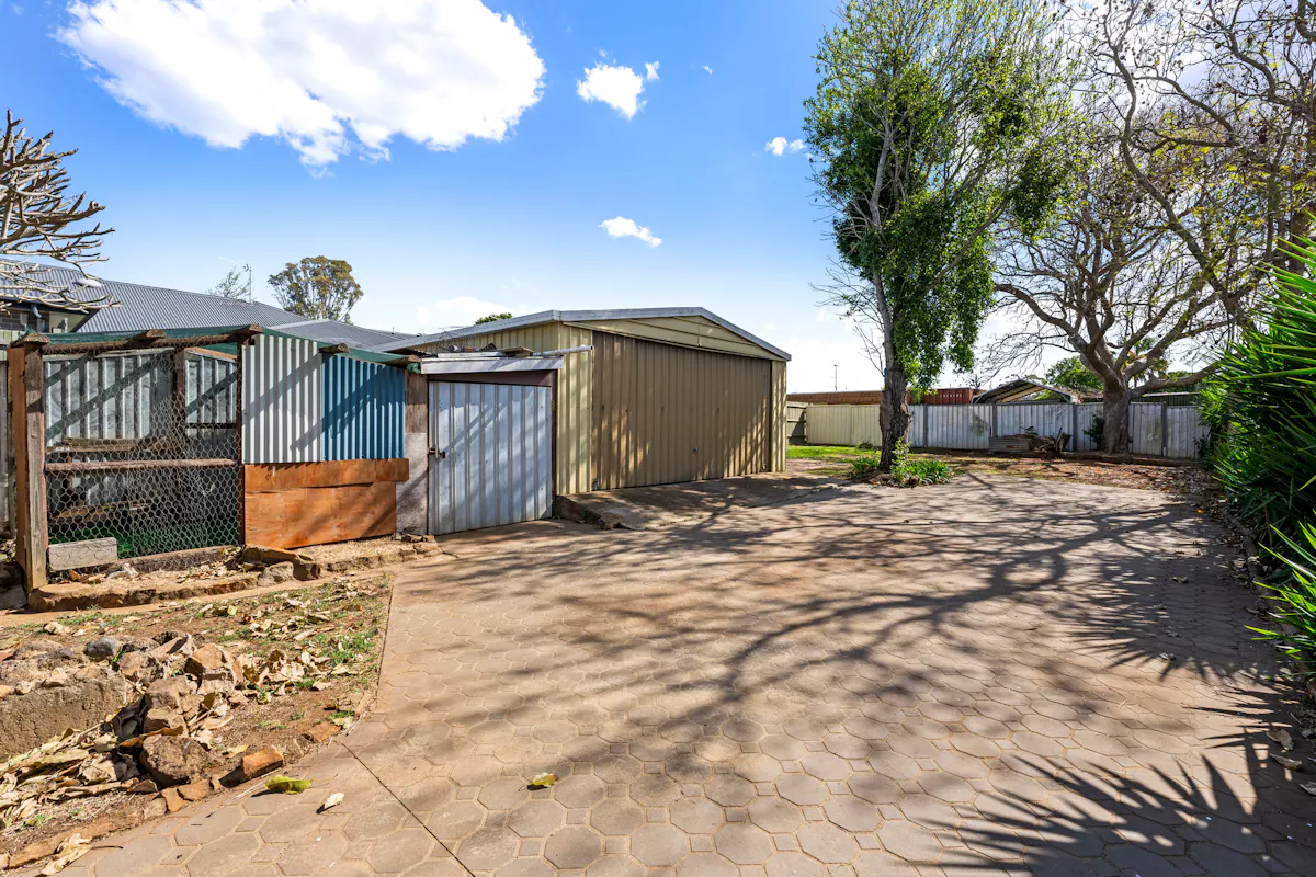 23 McGregor Street — photo 18 of 21