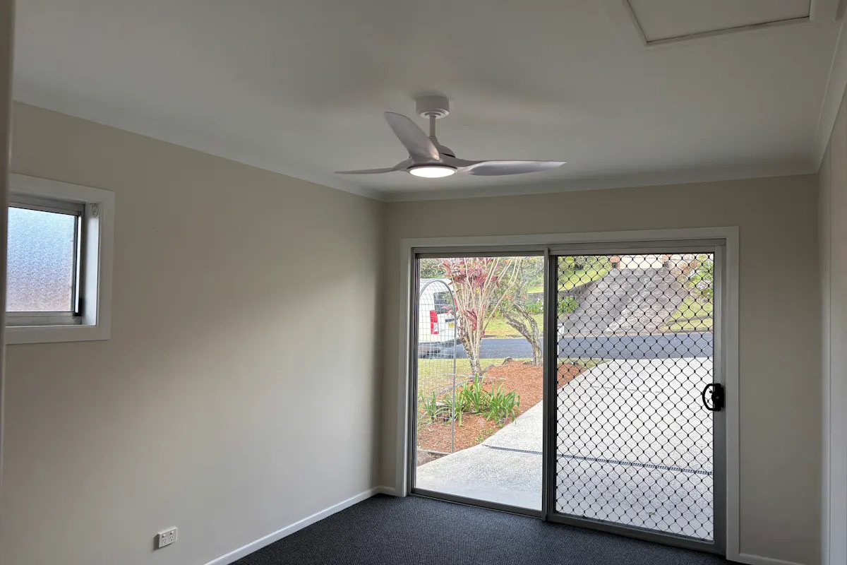 3 Bedroom Home with Views For Lease — photo 6 of 11