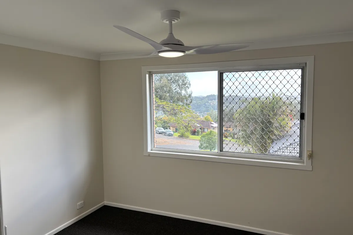 3 Bedroom Home with Views For Lease — photo 8 of 11
