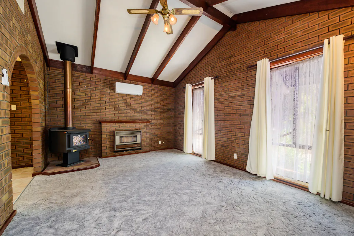 15 Gibbings Street — photo 6 of 30