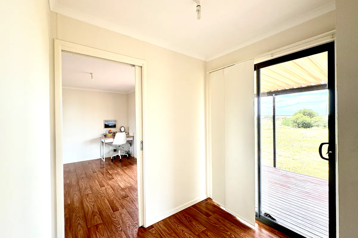 2 Bosanquet Boulevard — photo 8 of 26
