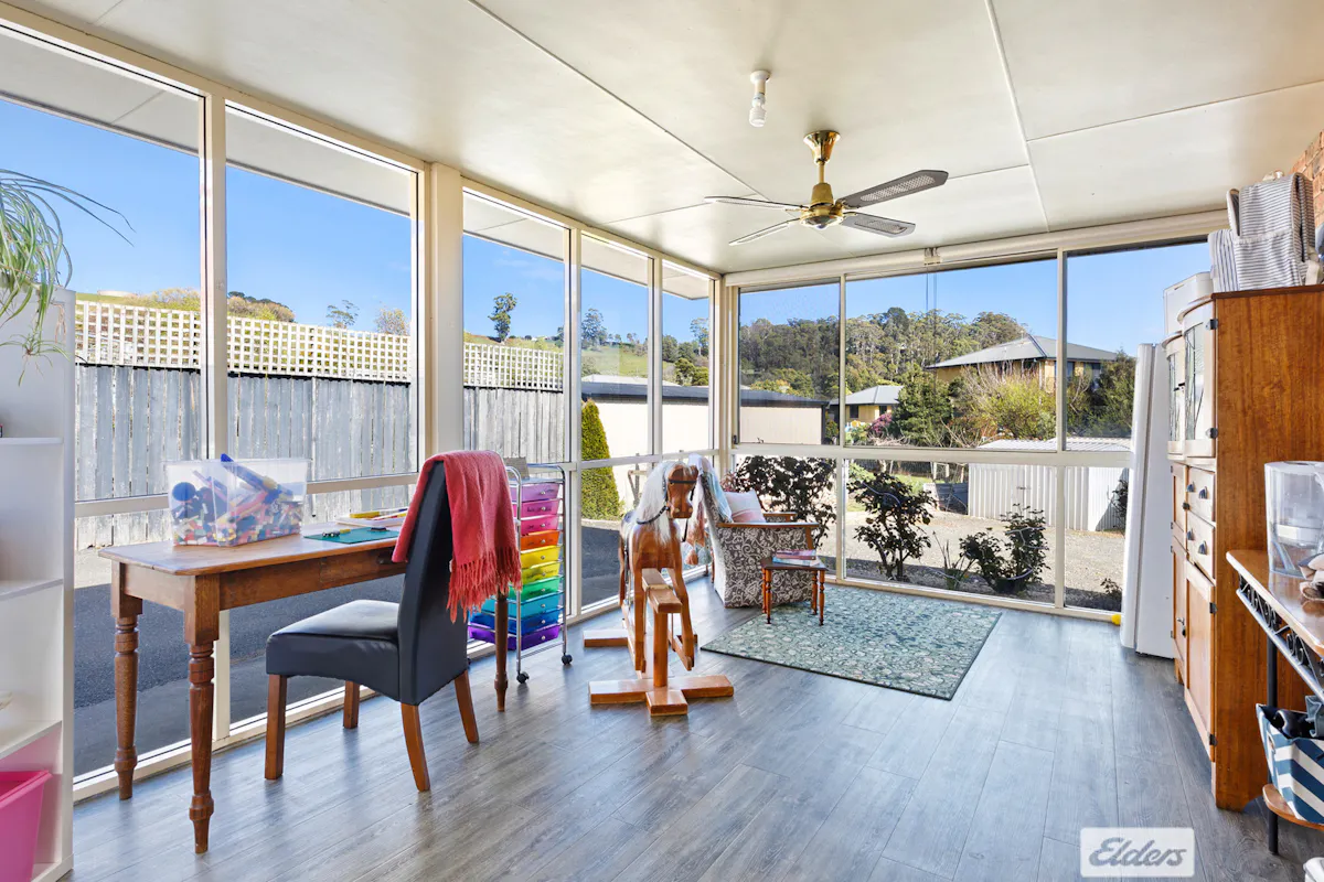 16 Seabreeze Avenue — photo 13 of 26