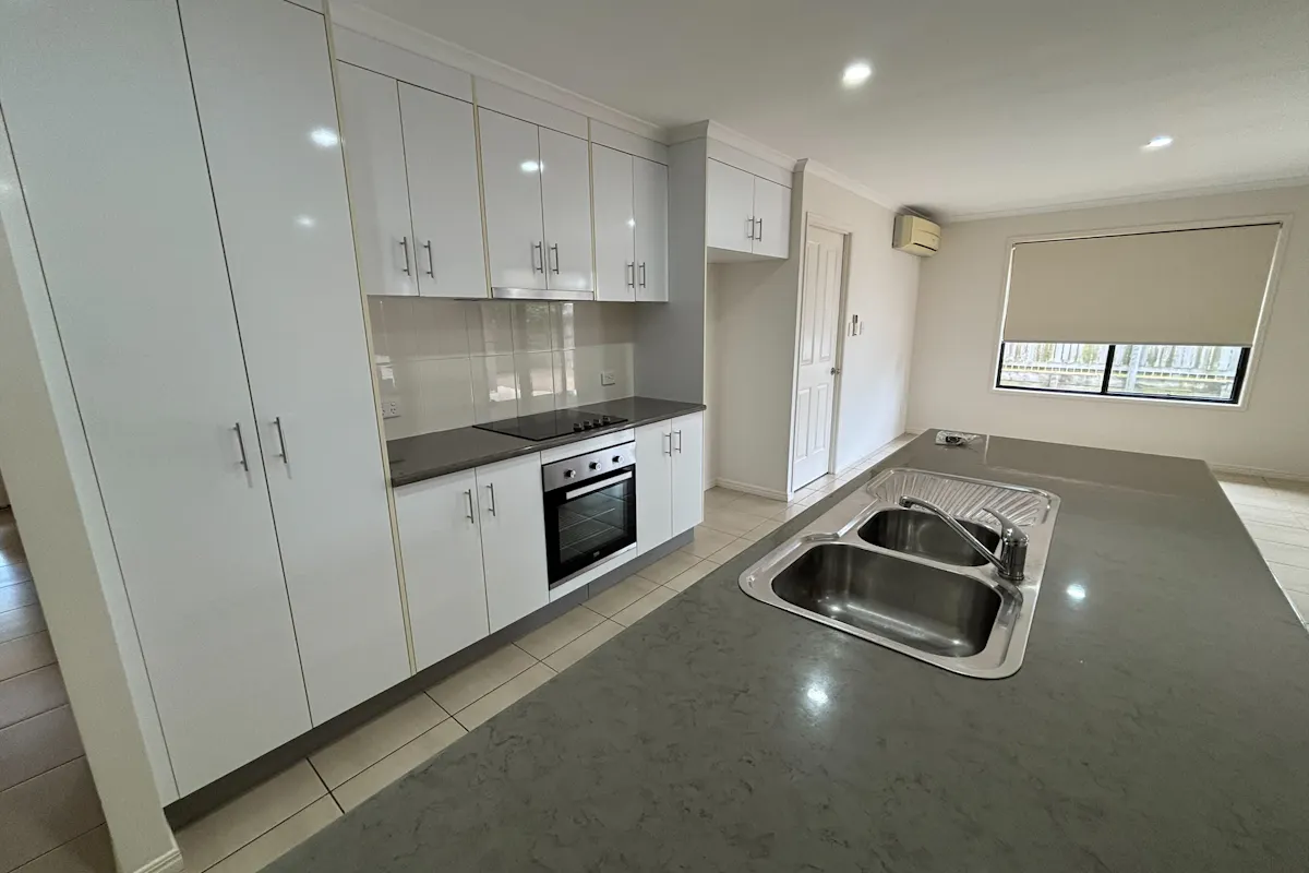 24 Surita Court — photo 7 of 11