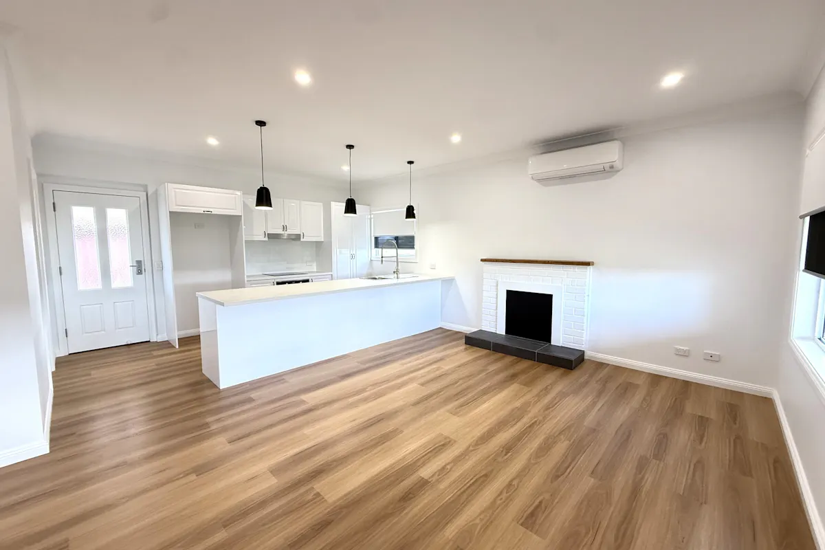 4/116 Montavella Road — photo 2 of 9