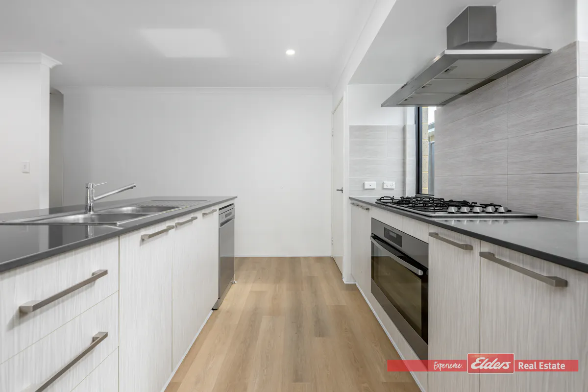 24 Chilvers Street — photo 5 of 10
