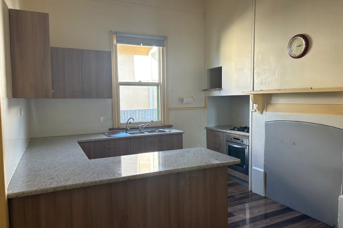 20 Godfrey Street — photo 5 of 15