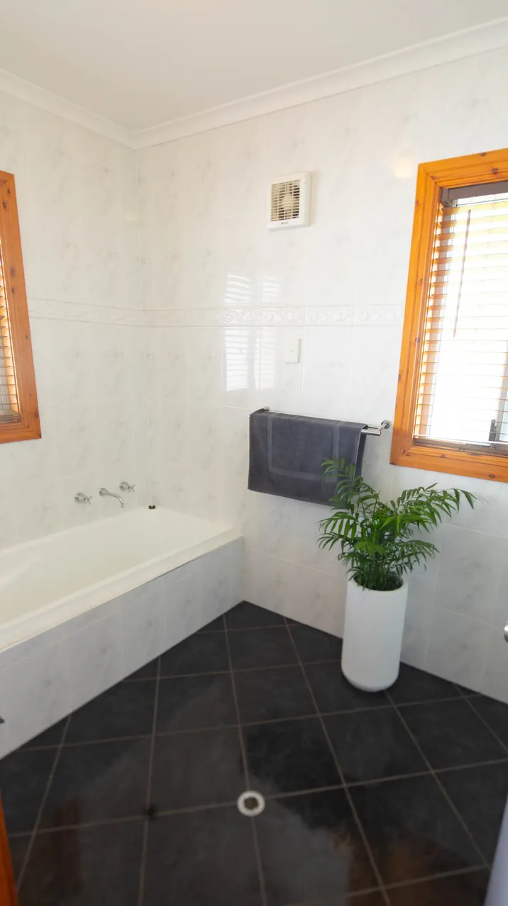 27 Riverside Road — photo 13 of 21