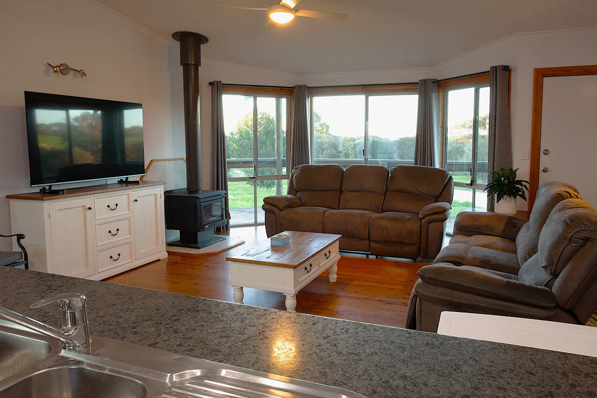 27 Riverside Road — photo 8 of 21