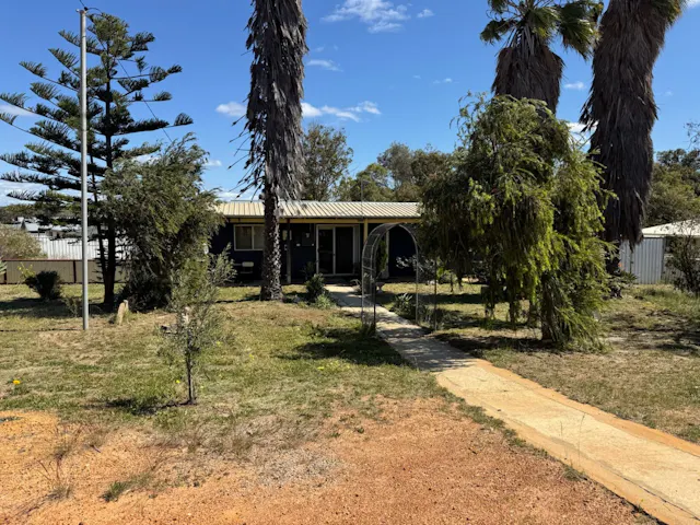 1 Butler Street — photo from Elders Real Estate WA Rural & Metro