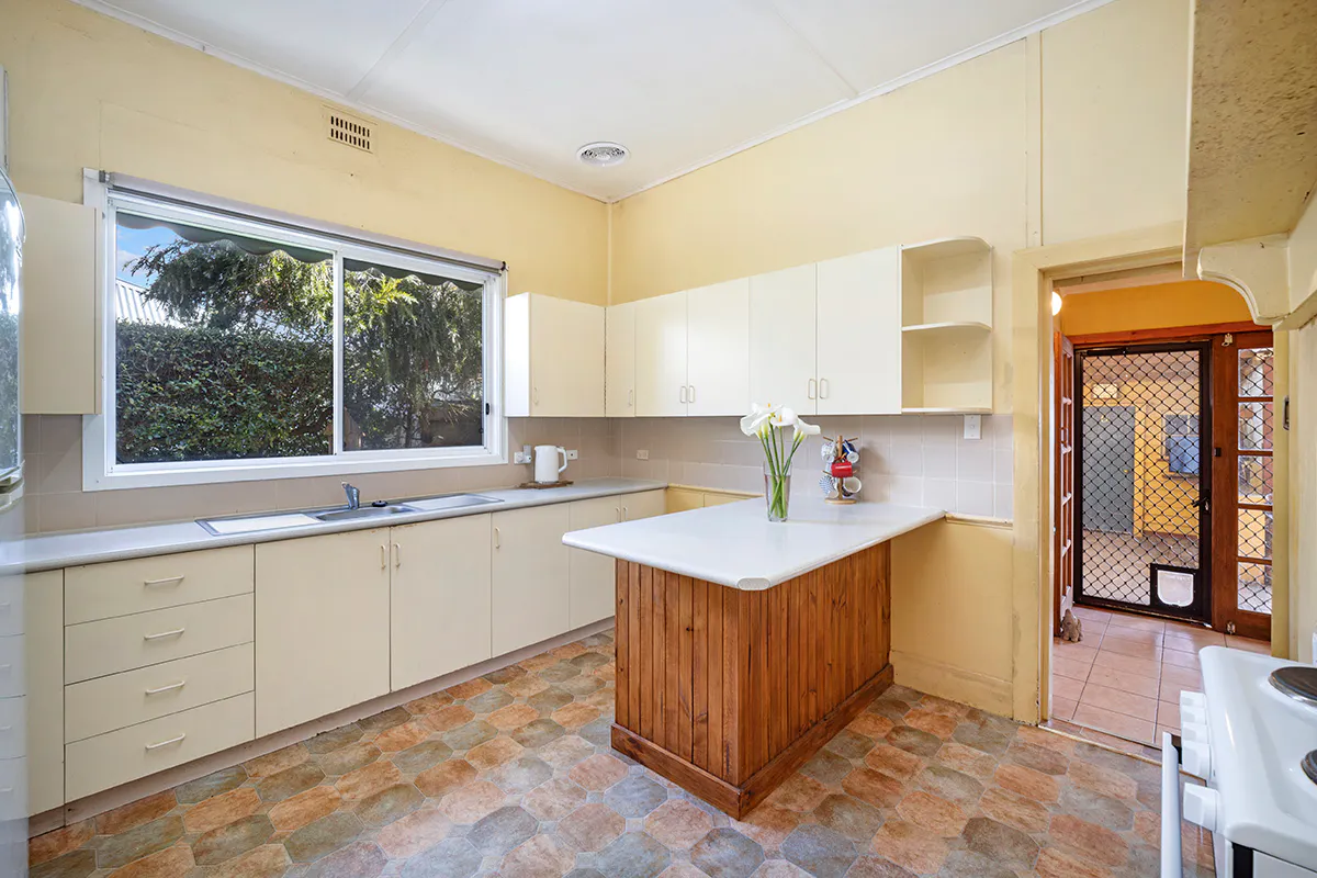25 Tyers Street — photo 4 of 13