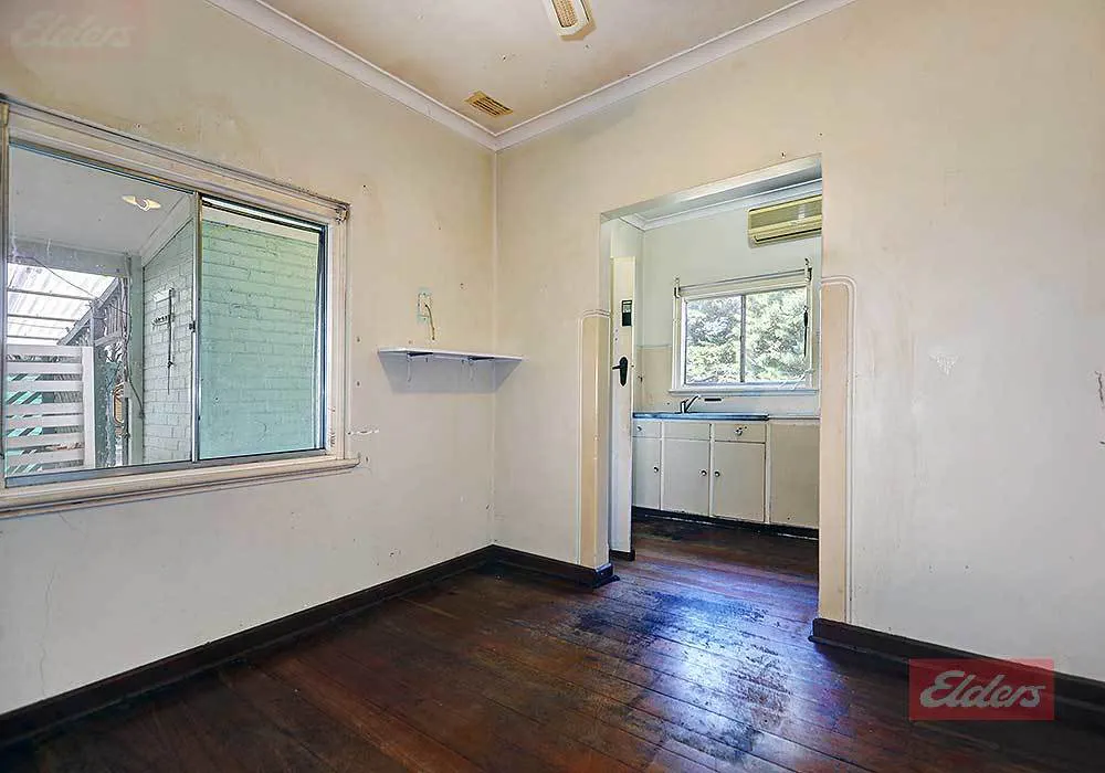 36 Ventnor Street — photo 8 of 30