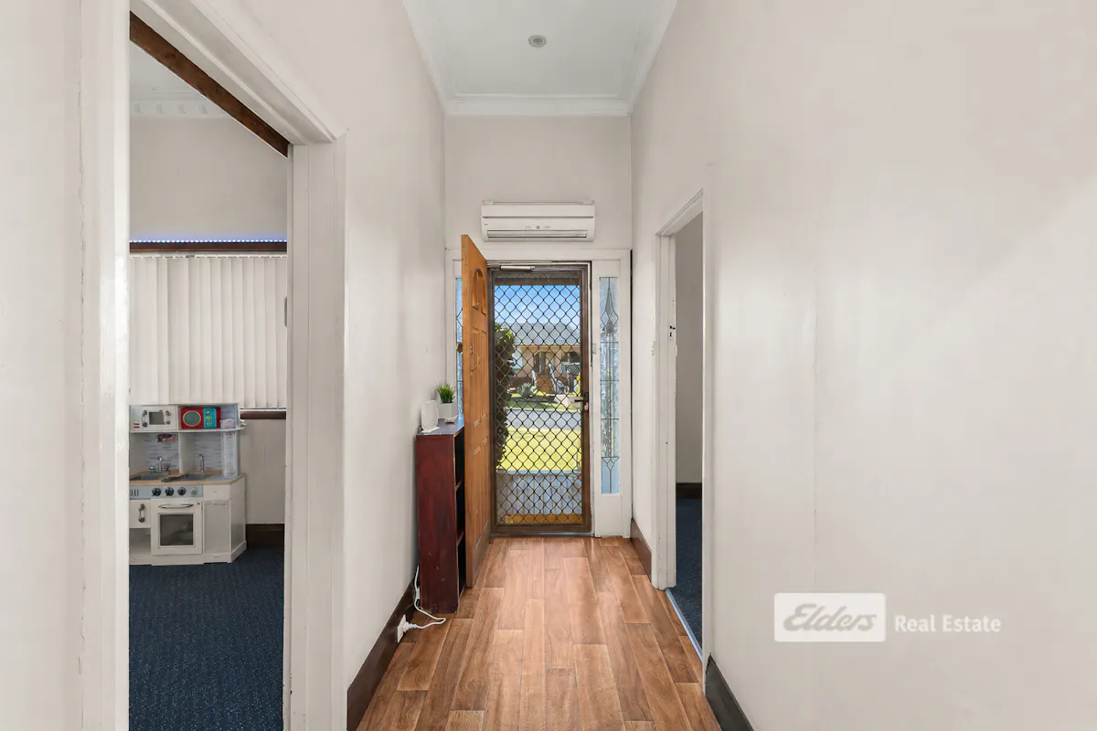 35 Bucktin Street — photo 4 of 19