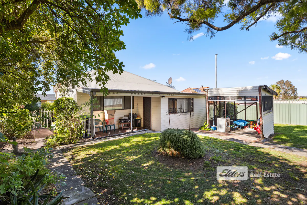 35 Bucktin Street — photo 14 of 19