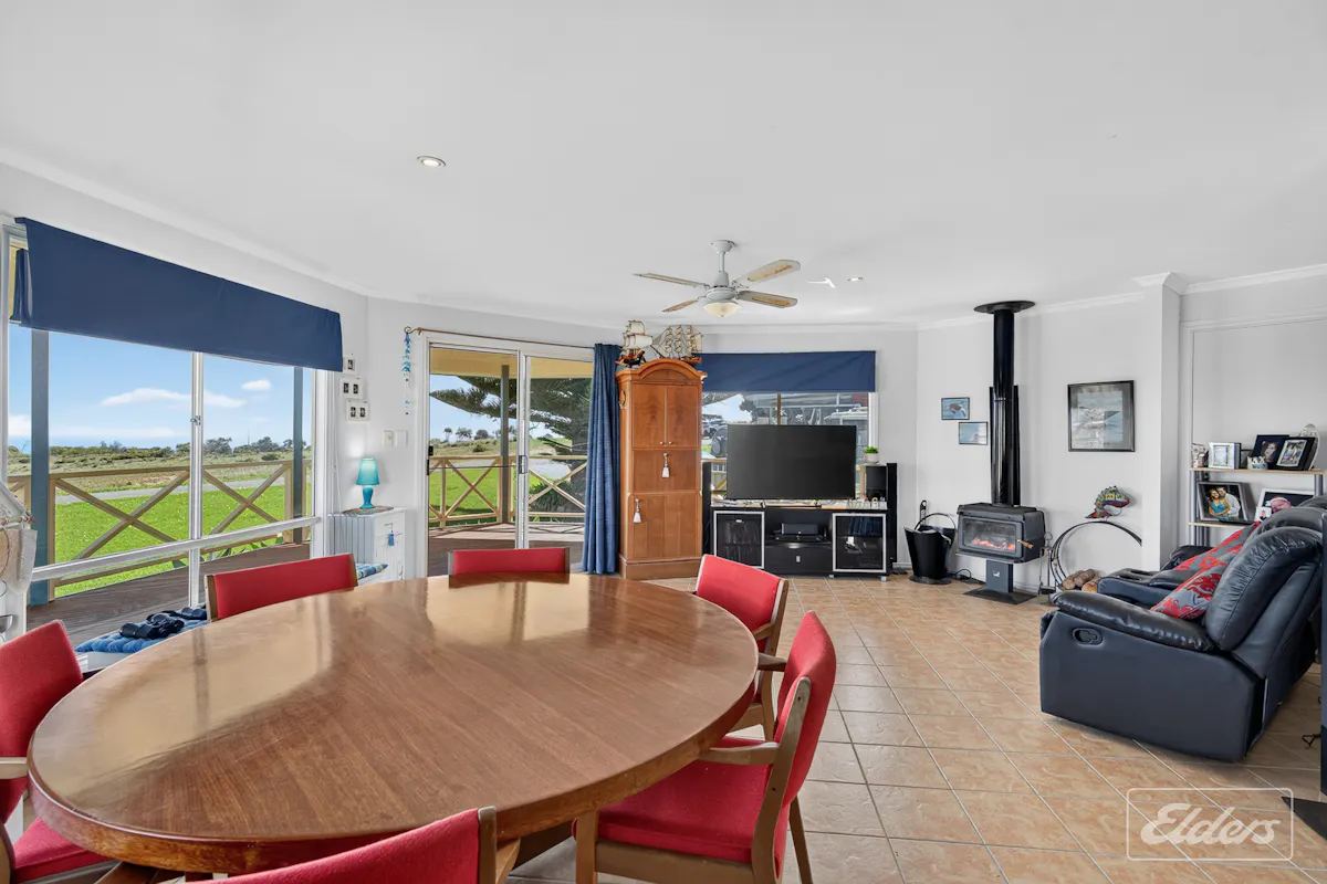 7 Fleurieu Avenue — photo 7 of 28