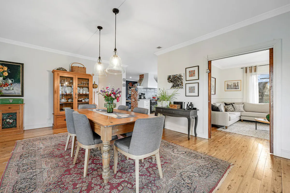 133 Jingellic Road — photo 7 of 25