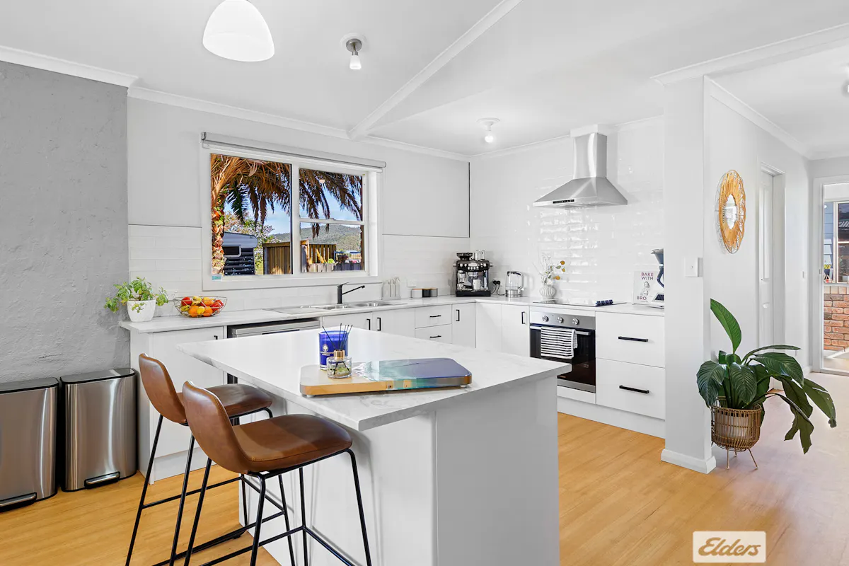 62 Irby Boulevard — photo 4 of 27