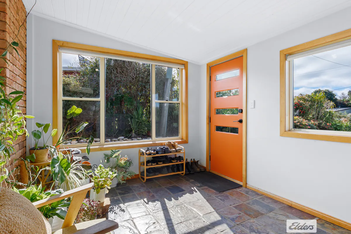 62 Irby Boulevard — photo 11 of 27