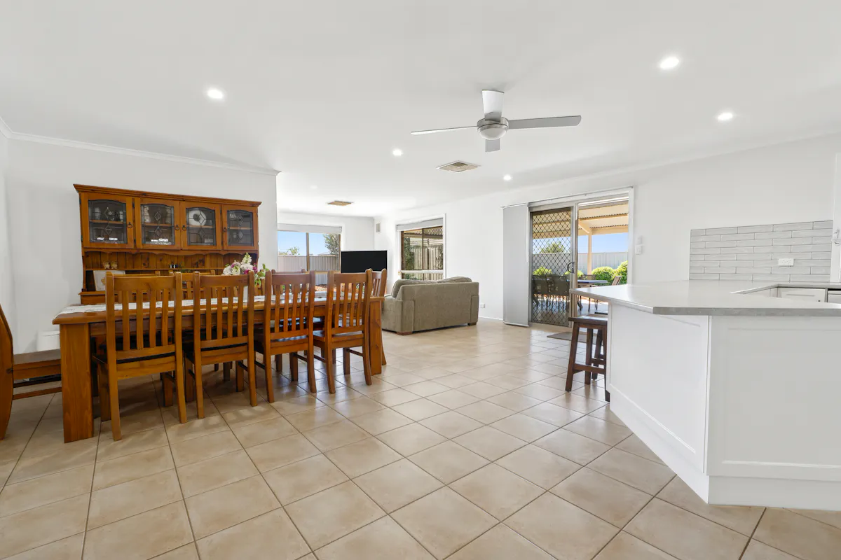 21 Flinders Street — photo 4 of 12