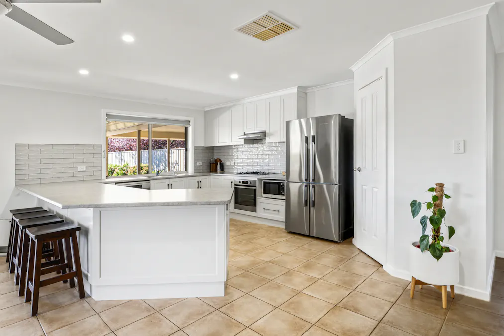 21 Flinders Street, Renmark, SA, 5341 - Image 3