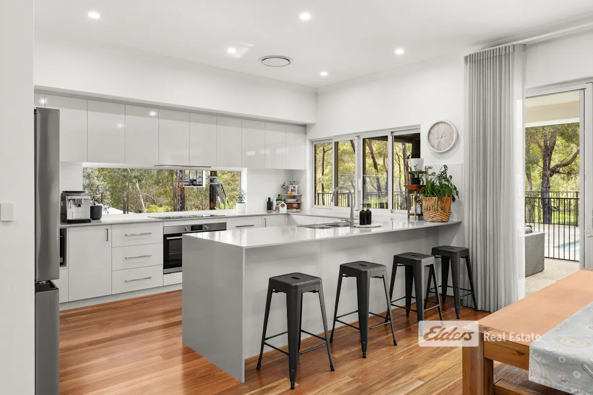 41 Lyons Road — photo 6 of 30