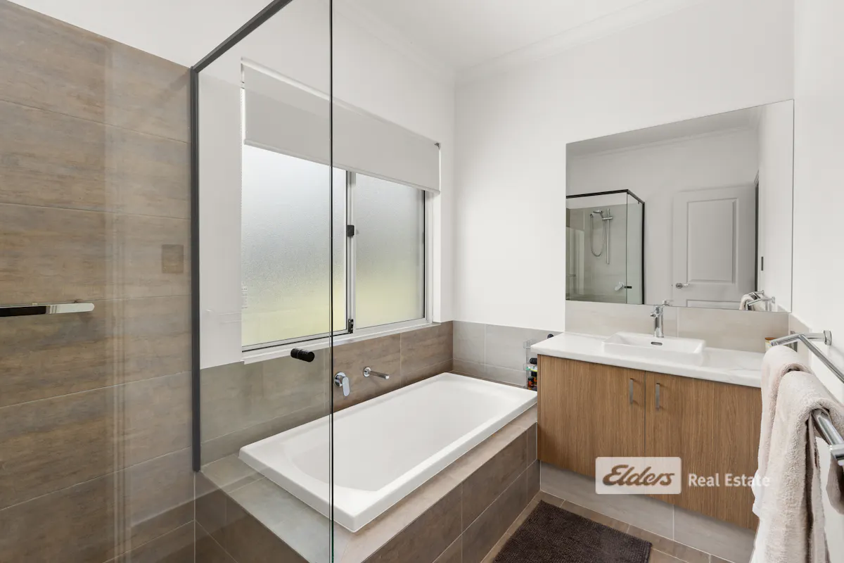 41 Lyons Road — photo 19 of 30