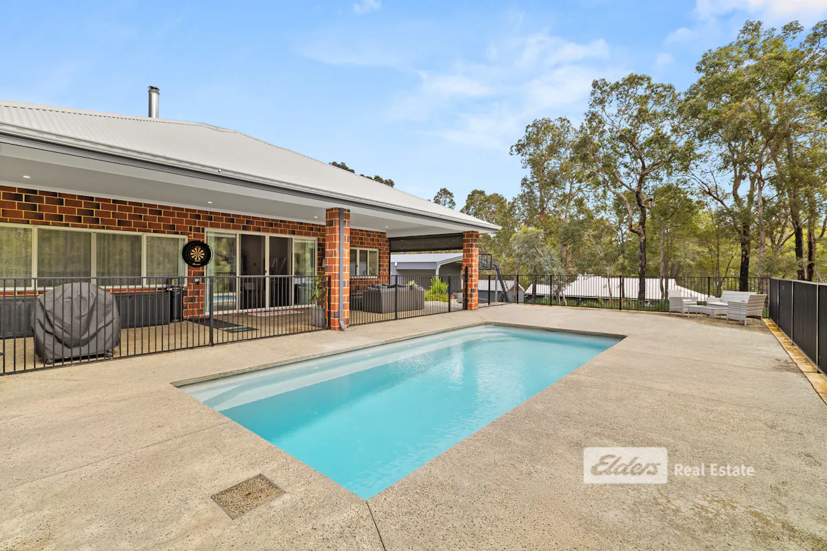 41 Lyons Road — photo 23 of 30