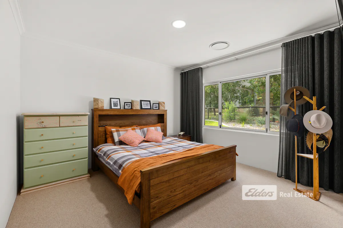 41 Lyons Road — photo 15 of 30