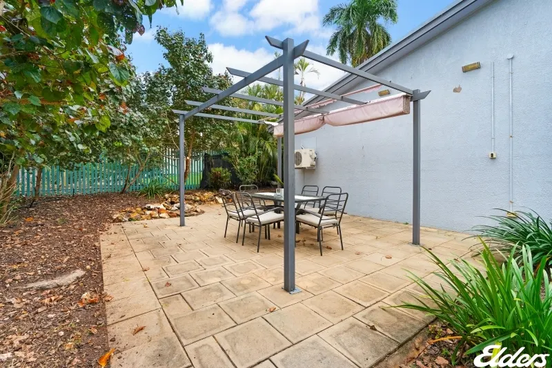 3/35 Coronation Drive — photo 14 of 16