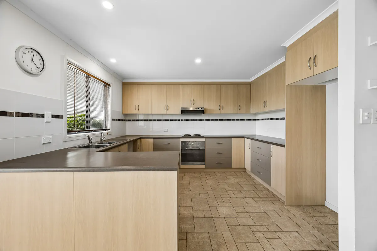 6 Aberle Street — photo 9 of 30