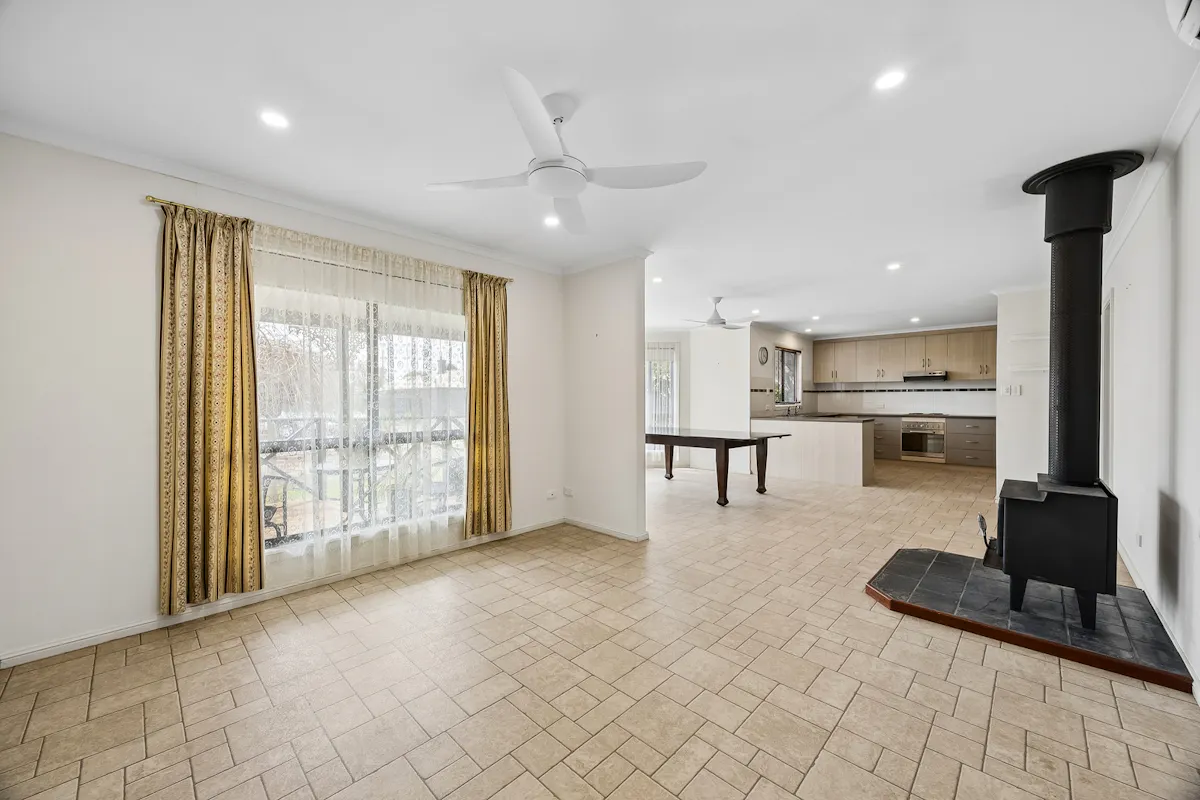 6 Aberle Street — photo 8 of 30