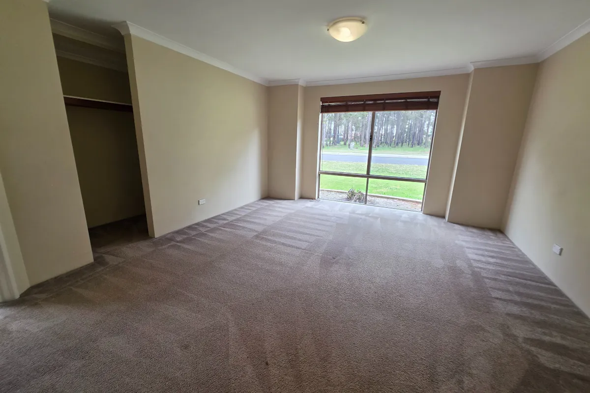 28 Laurie Street — photo 7 of 15