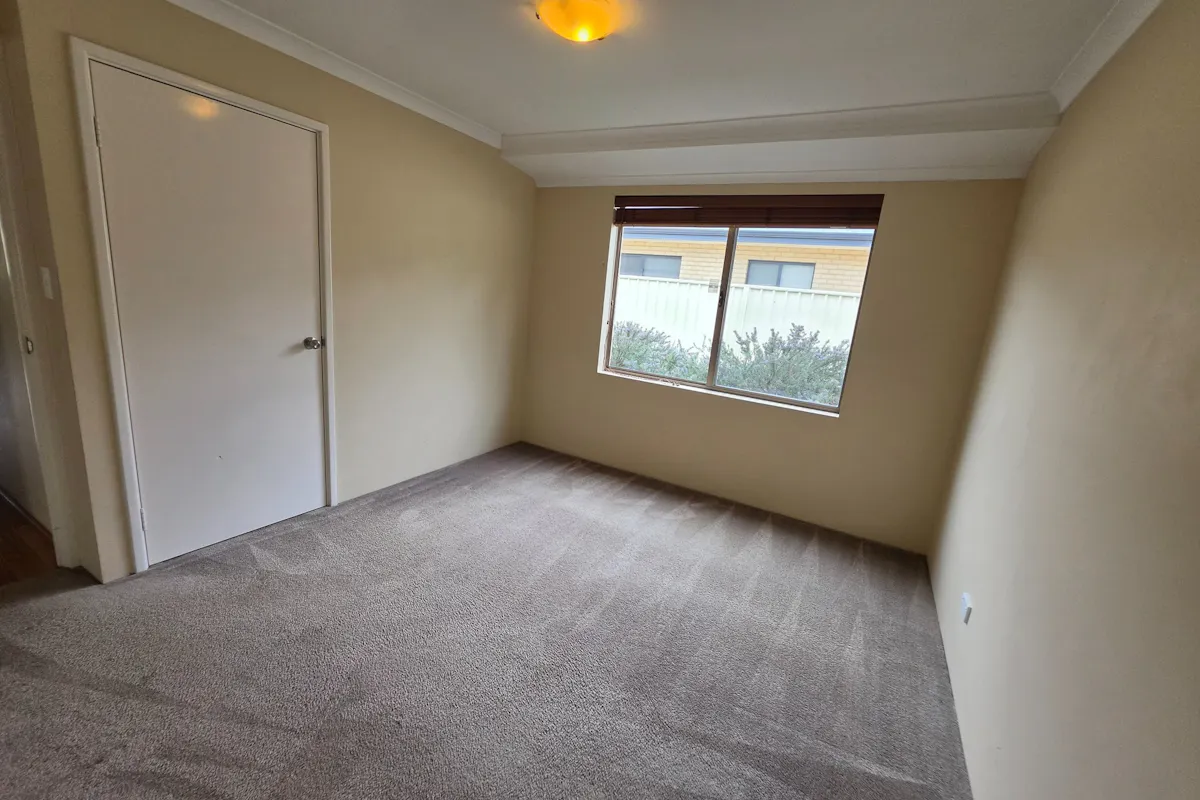 28 Laurie Street — photo 8 of 15
