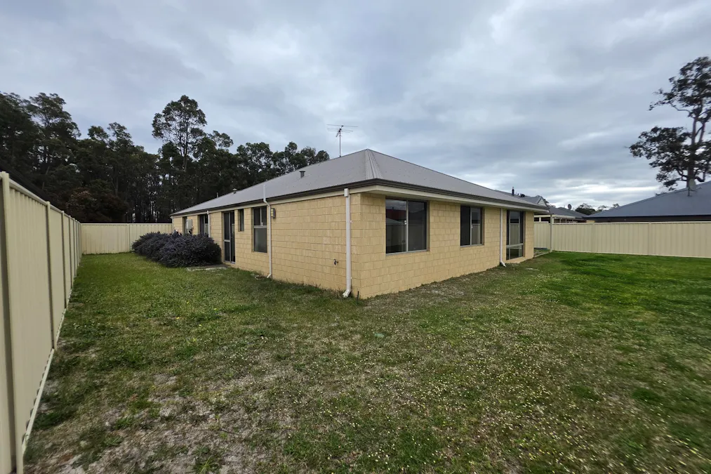 28 Laurie Street, Collie, WA, 6225 - Image 15
