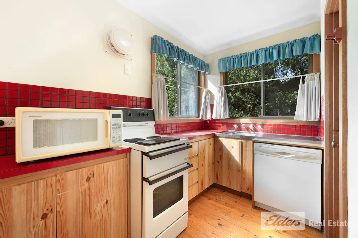 43 Laurel Terrace — photo 4 of 21