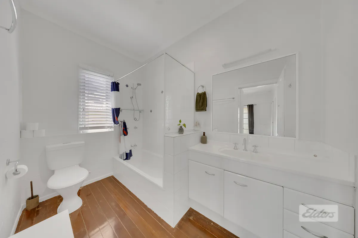 10 Glenlyon Street — photo 9 of 21