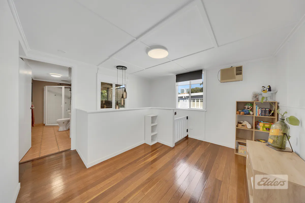 10 Glenlyon Street — photo 11 of 21