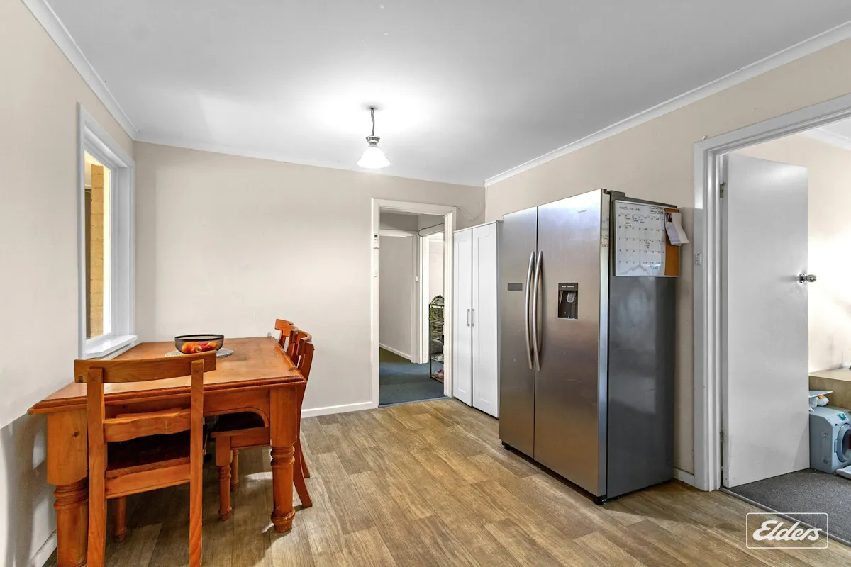 10 Grevillea Street — photo 4 of 19