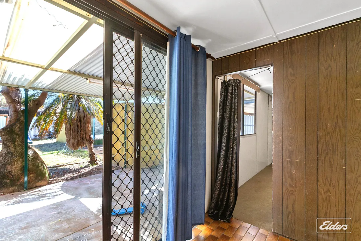 10 Grevillea Street — photo 11 of 19