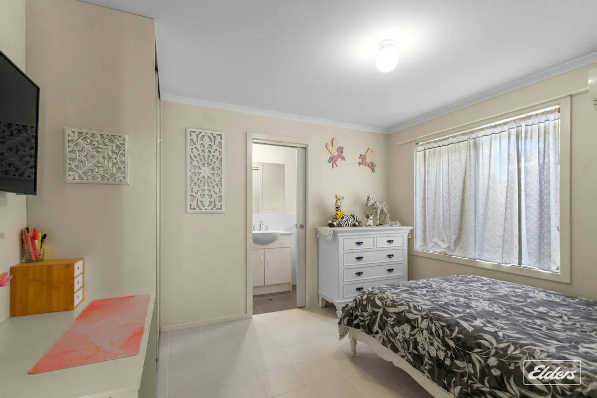 7 Henderson Street — photo 9 of 23