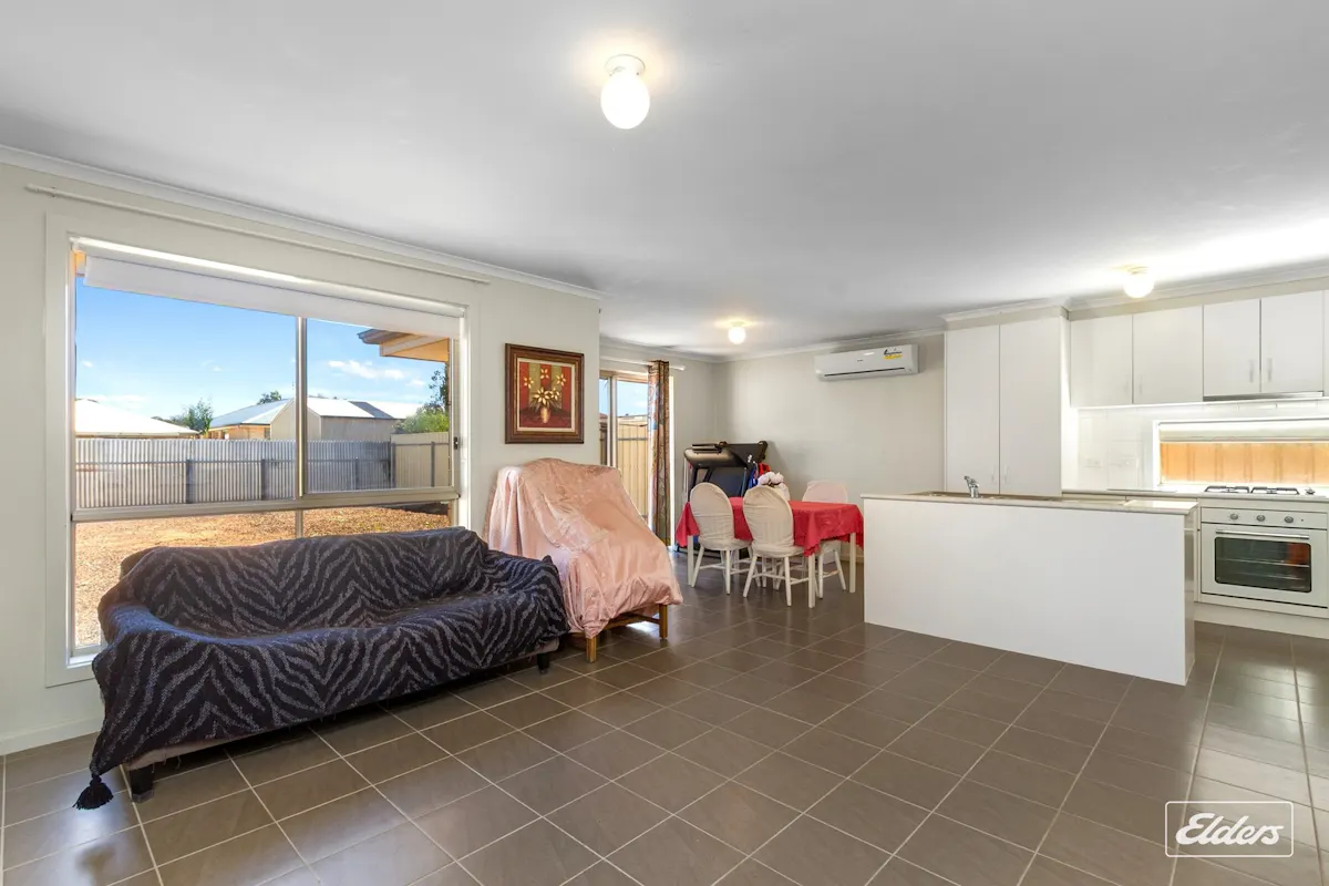 7 Henderson Street — photo 5 of 23