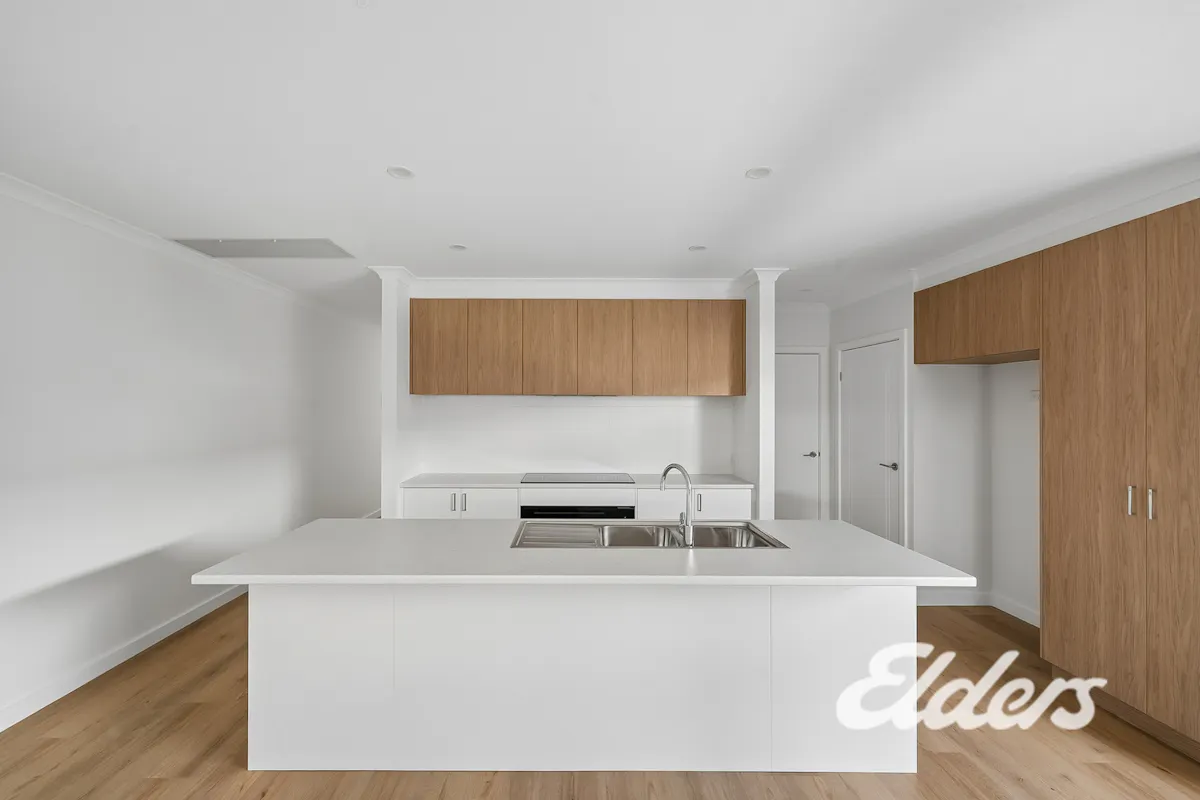 3B McLean Street — photo 3 of 15