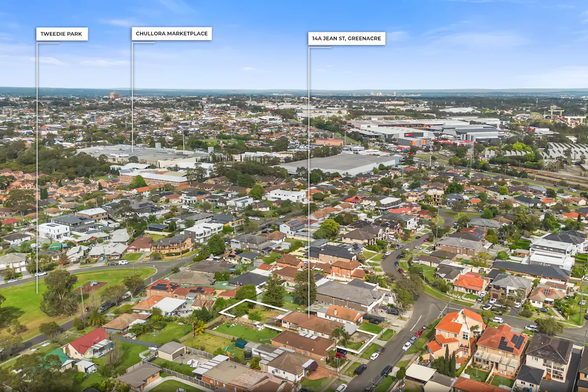 Spacious Family Home on 727.2m² – Dual Living Potential & Endless Opportunity! — photo 10 of 11