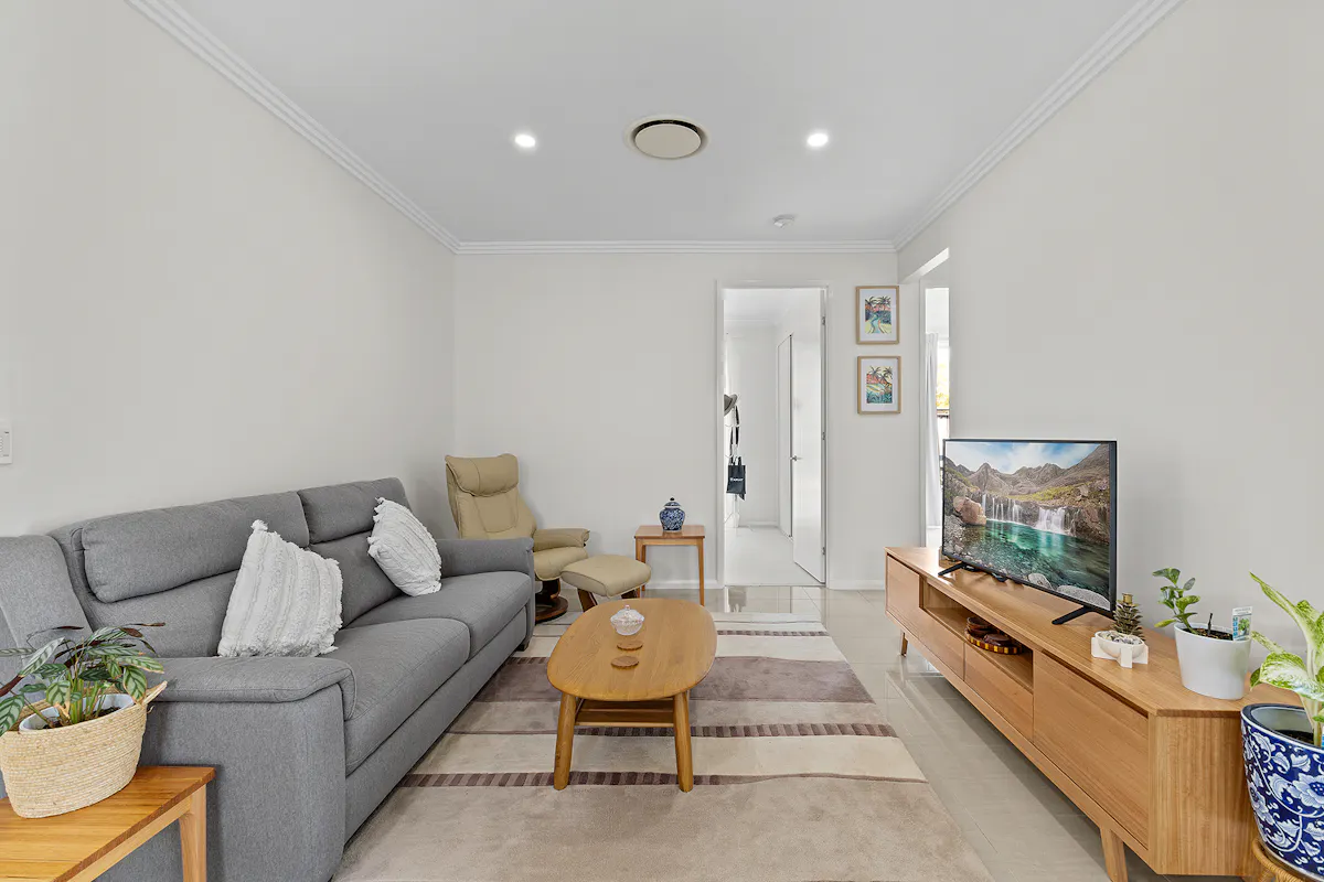 27 Burke Street — photo 10 of 30