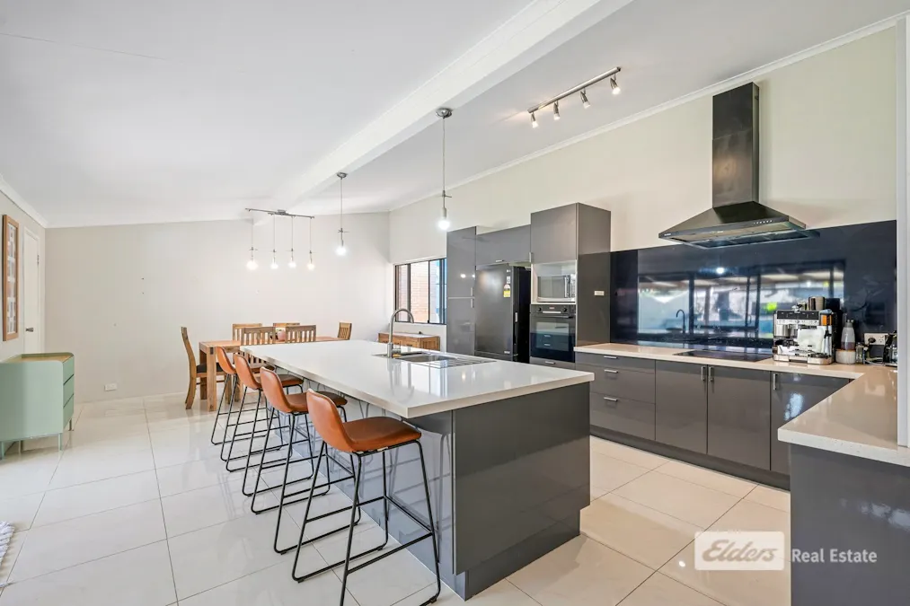 56 Fitzgerald Way, Australind, WA, 6233 - Image 4