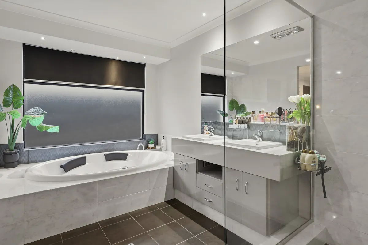 43 Chilvers Street — photo 15 of 27