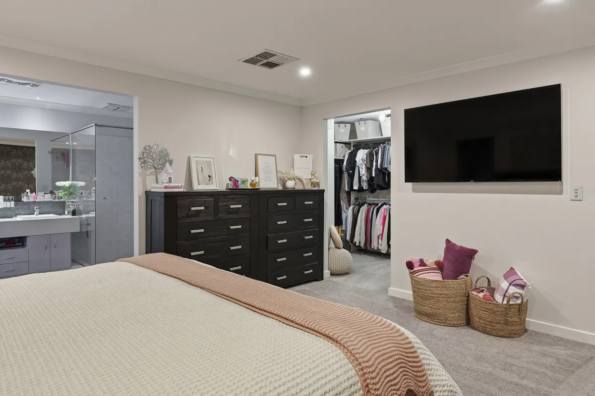 43 Chilvers Street — photo 14 of 27