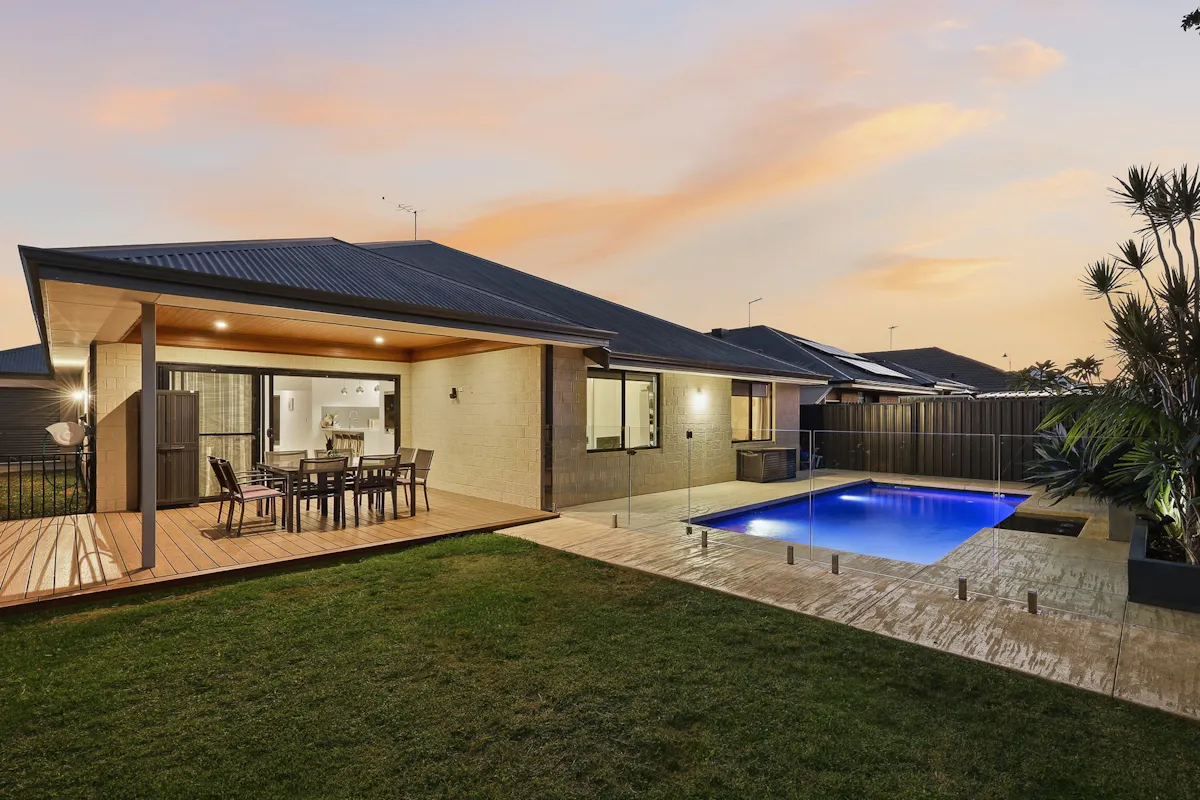 43 Chilvers Street — photo 23 of 27