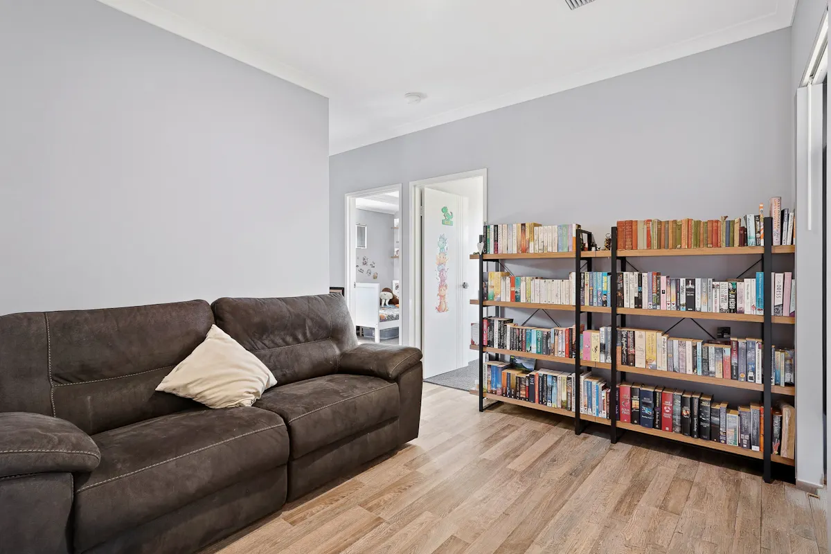 4 Kelvin Terrace — photo 18 of 27