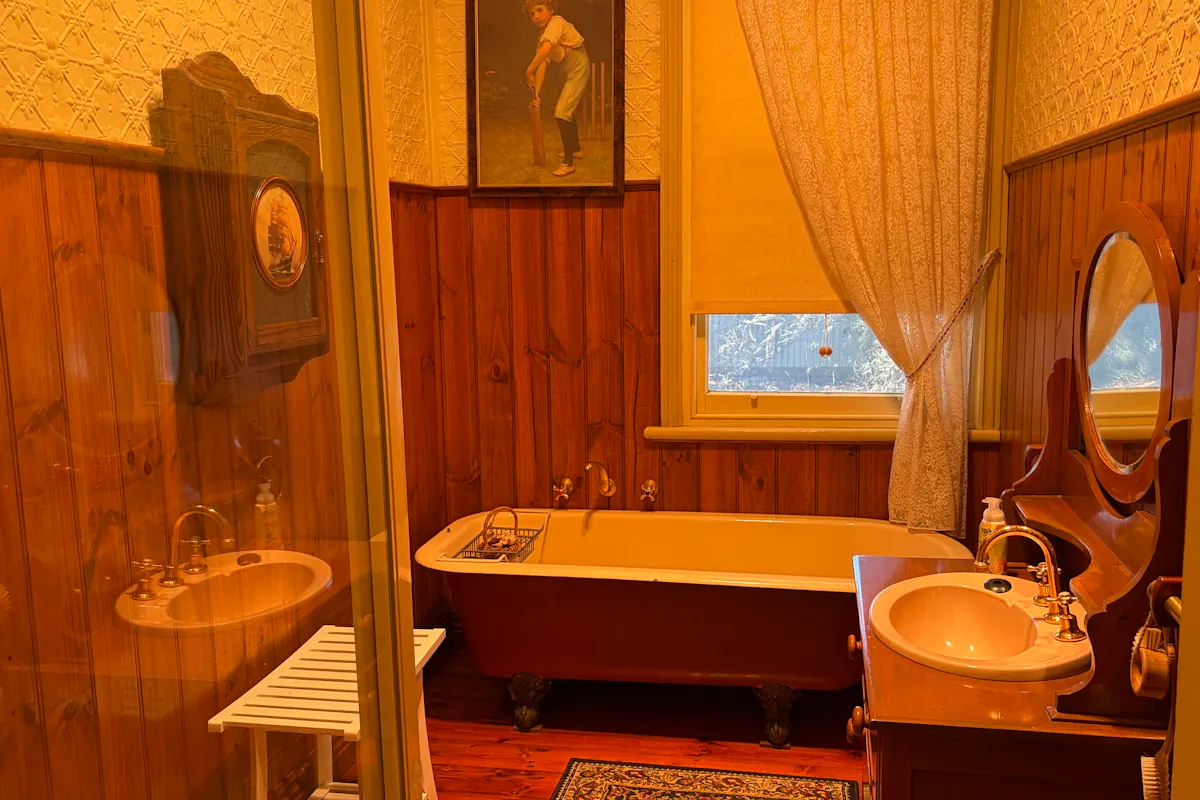 42 Dyer Street — photo 12 of 27