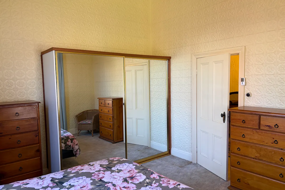 42 Dyer Street — photo 11 of 27